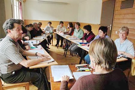 groupe dans la salle de reunion