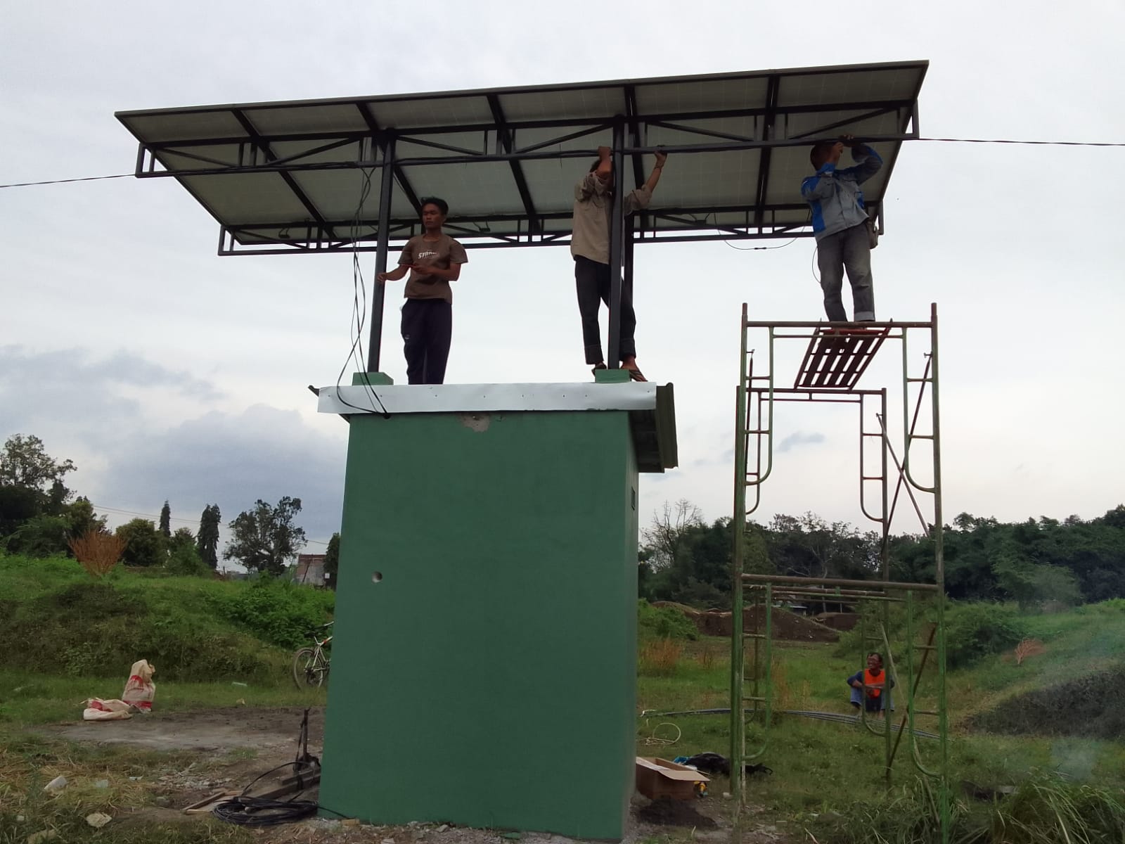 Proyek PLTS Off Grid Dinas Dispora - PLTS BMX